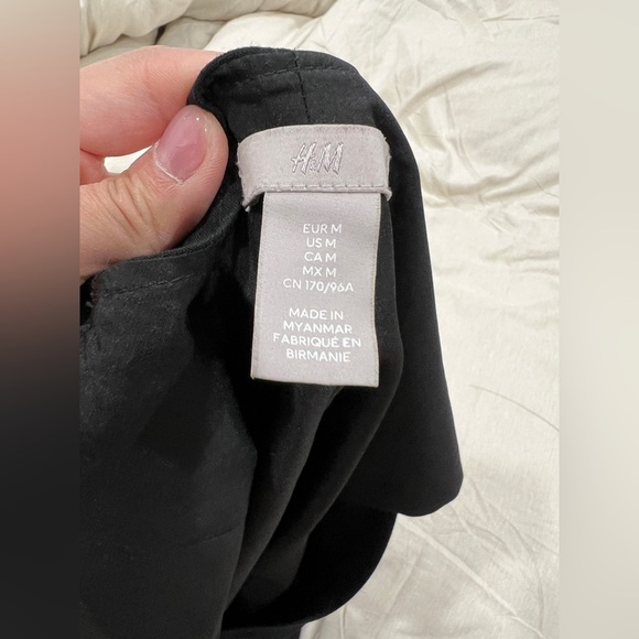 H&M Classic Black deep V dress - Picture 2 of 2